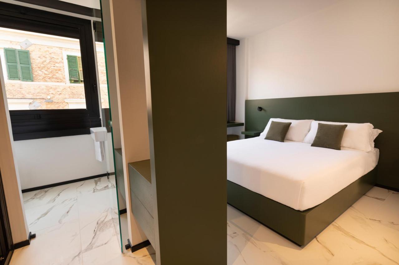 The City Hotel อังโกนา ภายนอก รูปภาพ