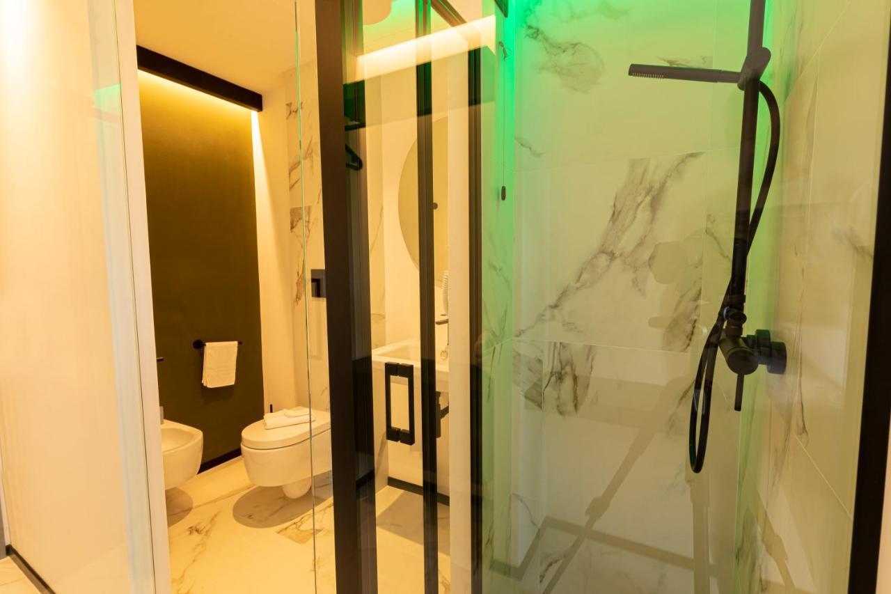 The City Hotel อังโกนา ภายนอก รูปภาพ