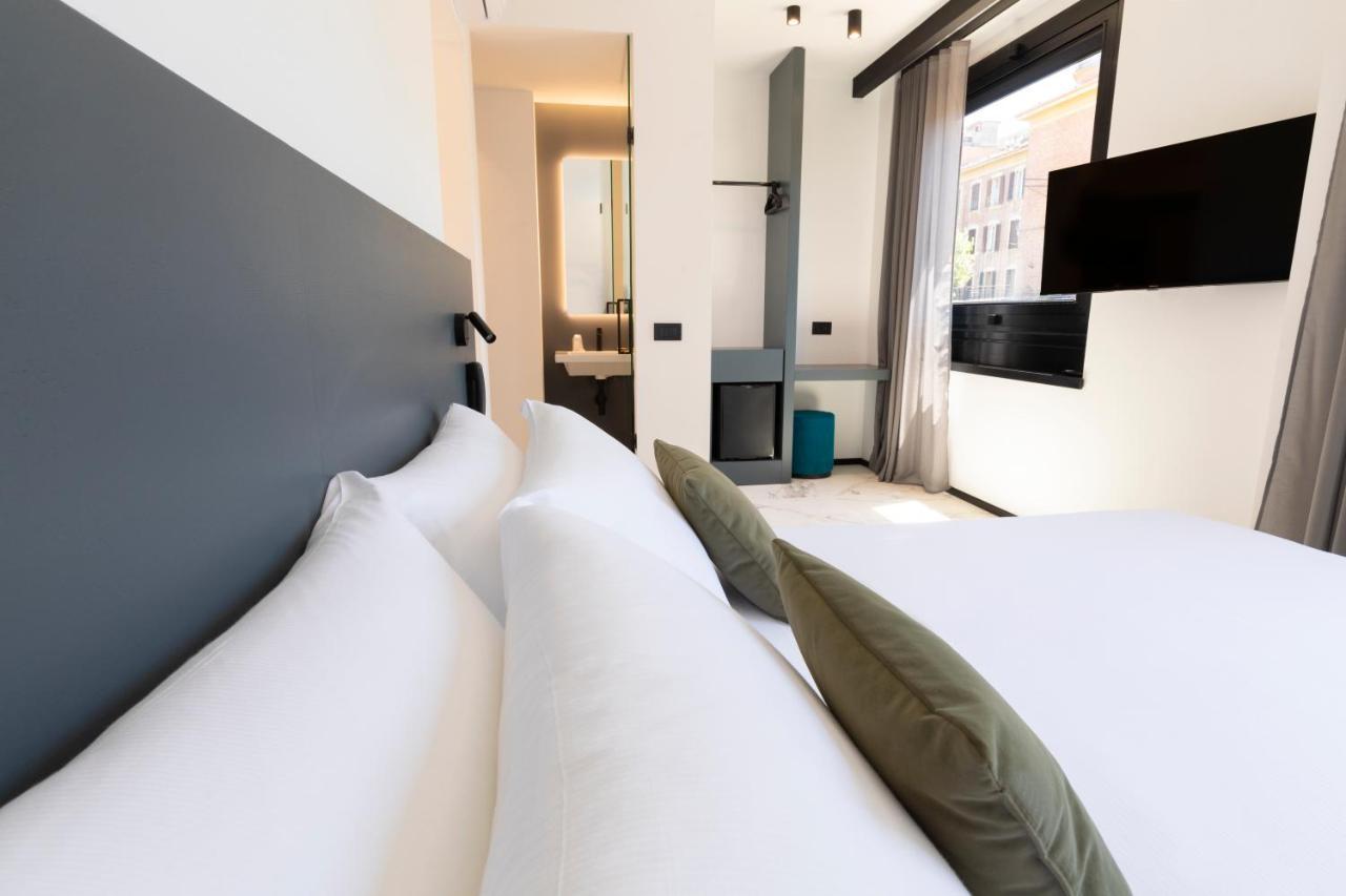 The City Hotel อังโกนา ภายนอก รูปภาพ