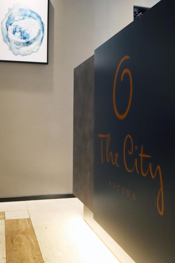 The City Hotel อังโกนา ภายนอก รูปภาพ